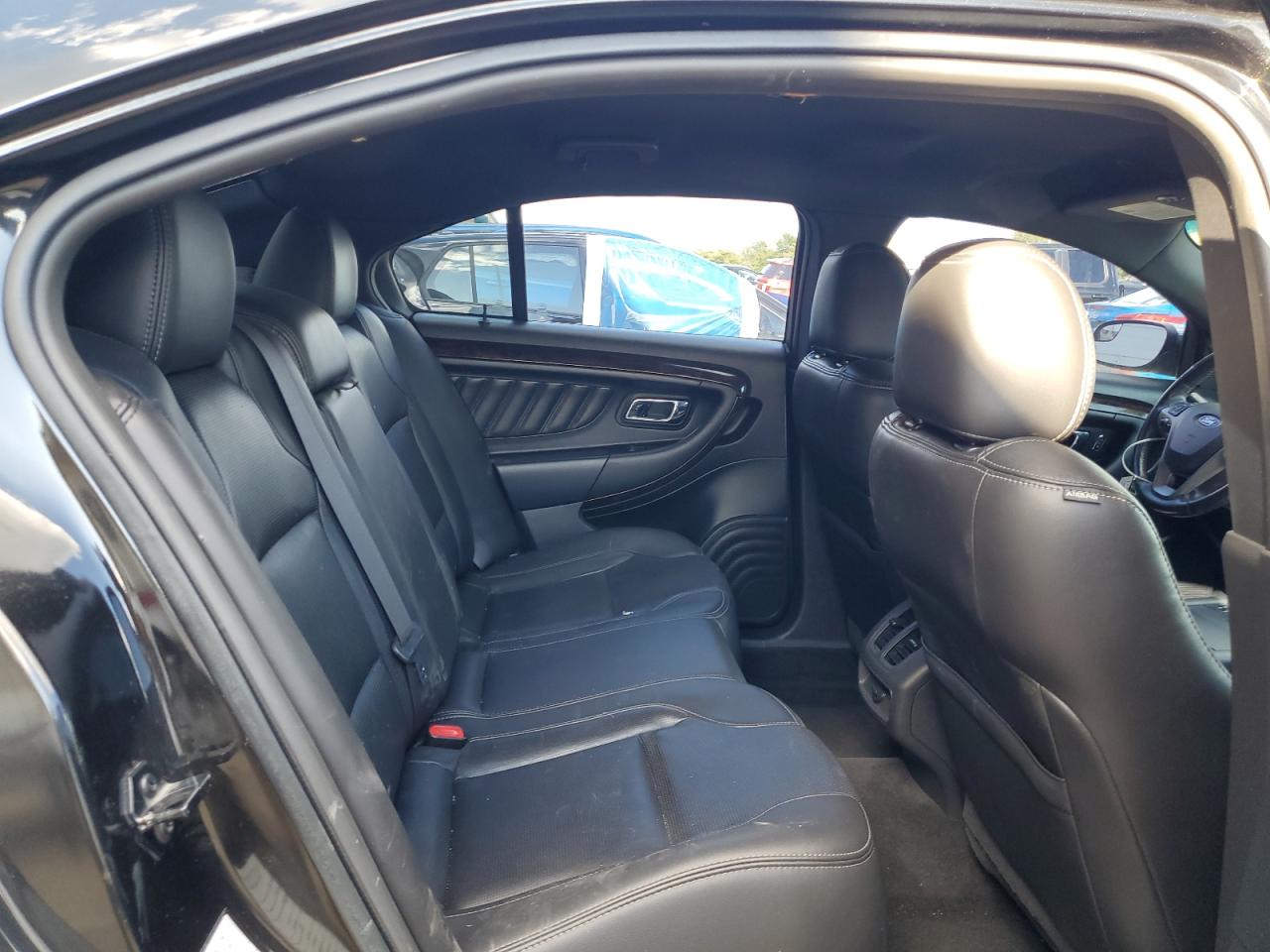 2015 Ford Taurus Limited VIN: 1FAHP2F8XFG168953 Lot: 70616695