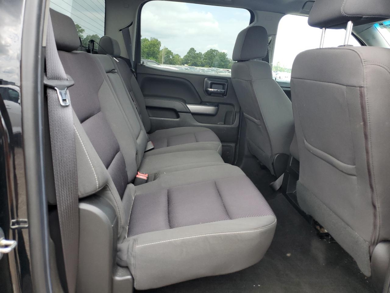 2018 Chevrolet Silverado K1500 Lt VIN: 3GCUKREC5JG389461 Lot: 69949985