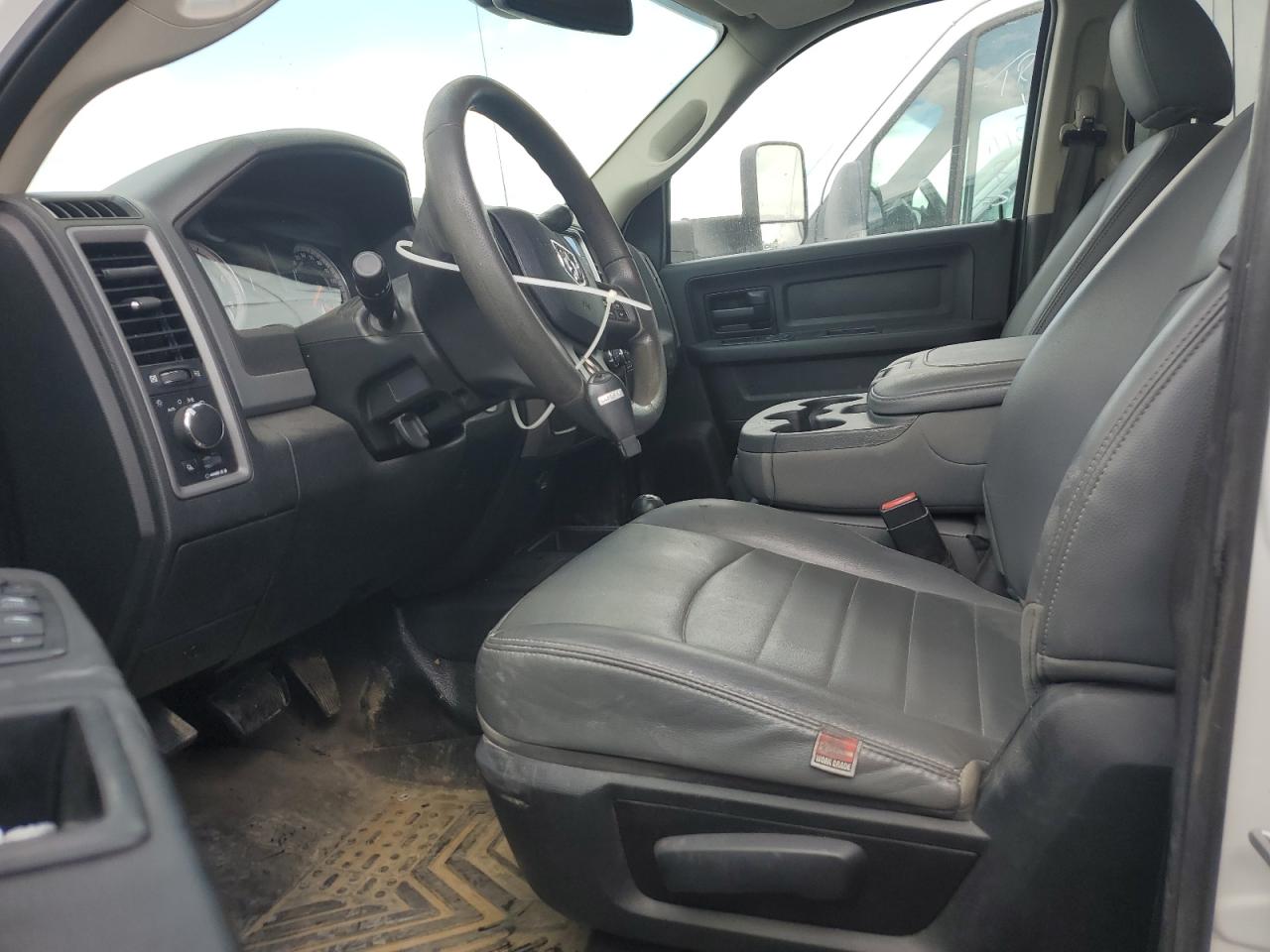 2018 Ram 3500 St VIN: 3C63RRGL4JG330929 Lot: 69839925