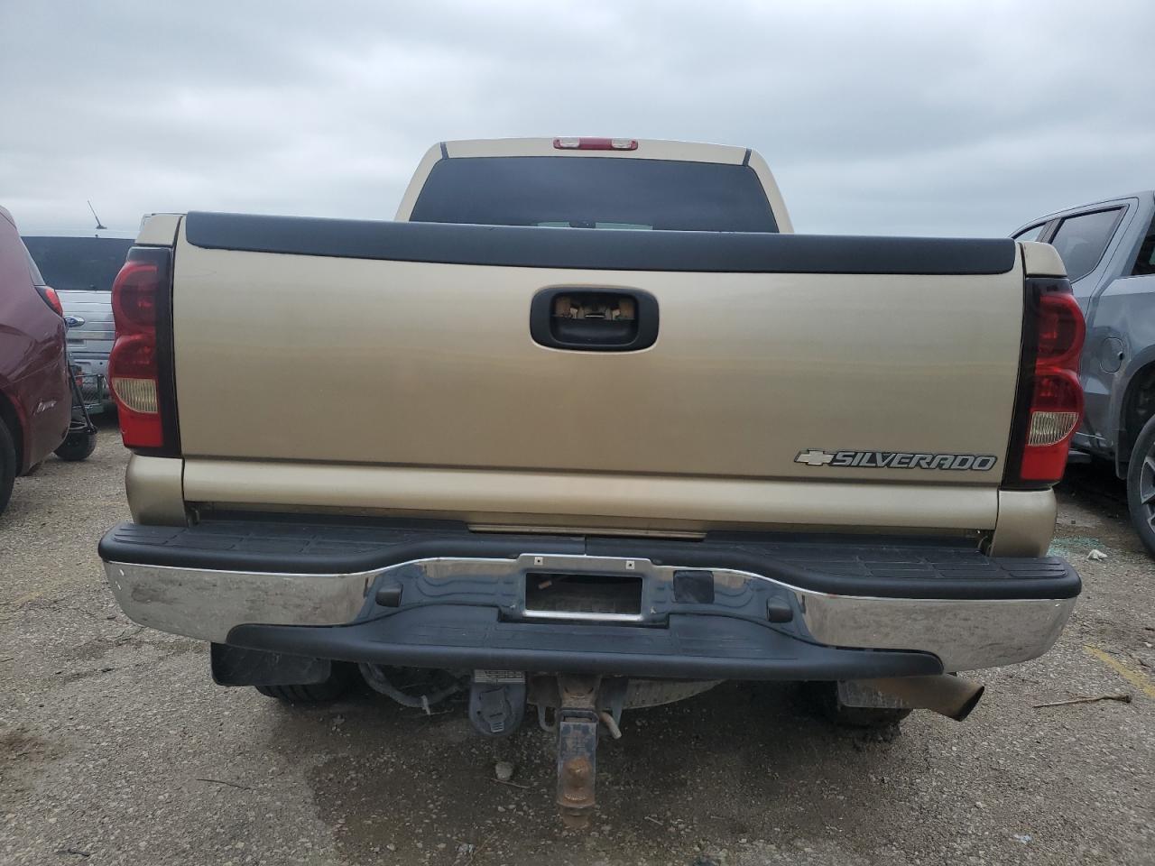 2004 Chevrolet Silverado C2500 Heavy Duty VIN: 1GCHC23G14F130113 Lot: 70130595