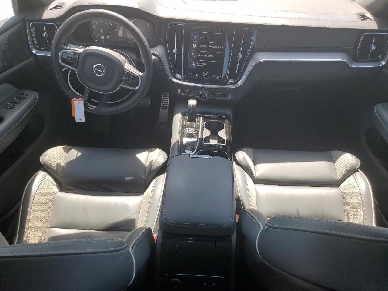 2022 Volvo S60 T8 Recharge R-Design VIN: 7JRBR0FM5NG17928 Lot: 70516695