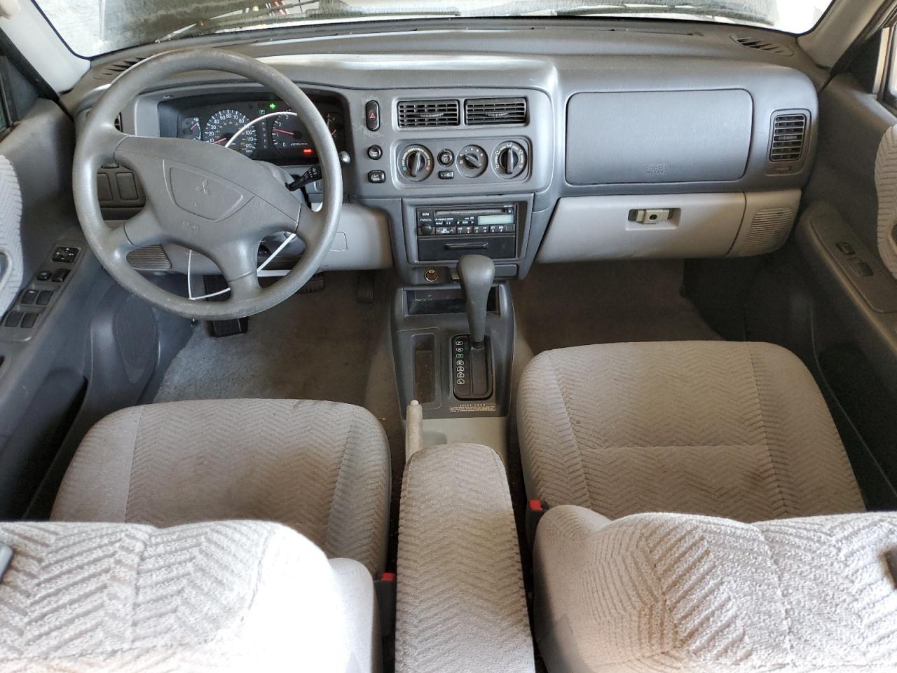 2000 Mitsubishi Montero Sport Es VIN: JA4LS21H0YP017983 Lot: 69321065