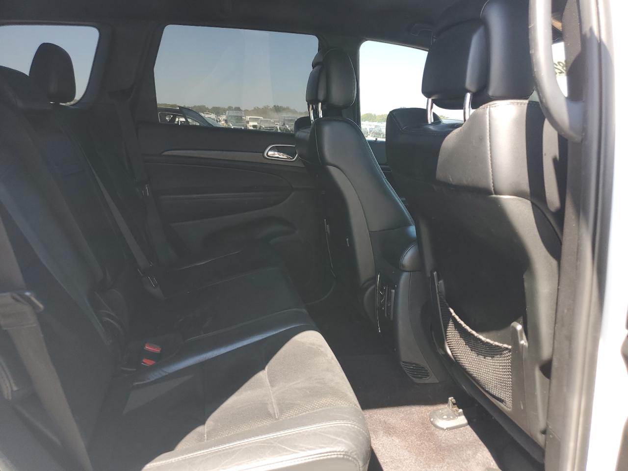 2018 Jeep Grand Cherokee Laredo VIN: 1C4RJEAG4JC322623 Lot: 71028255