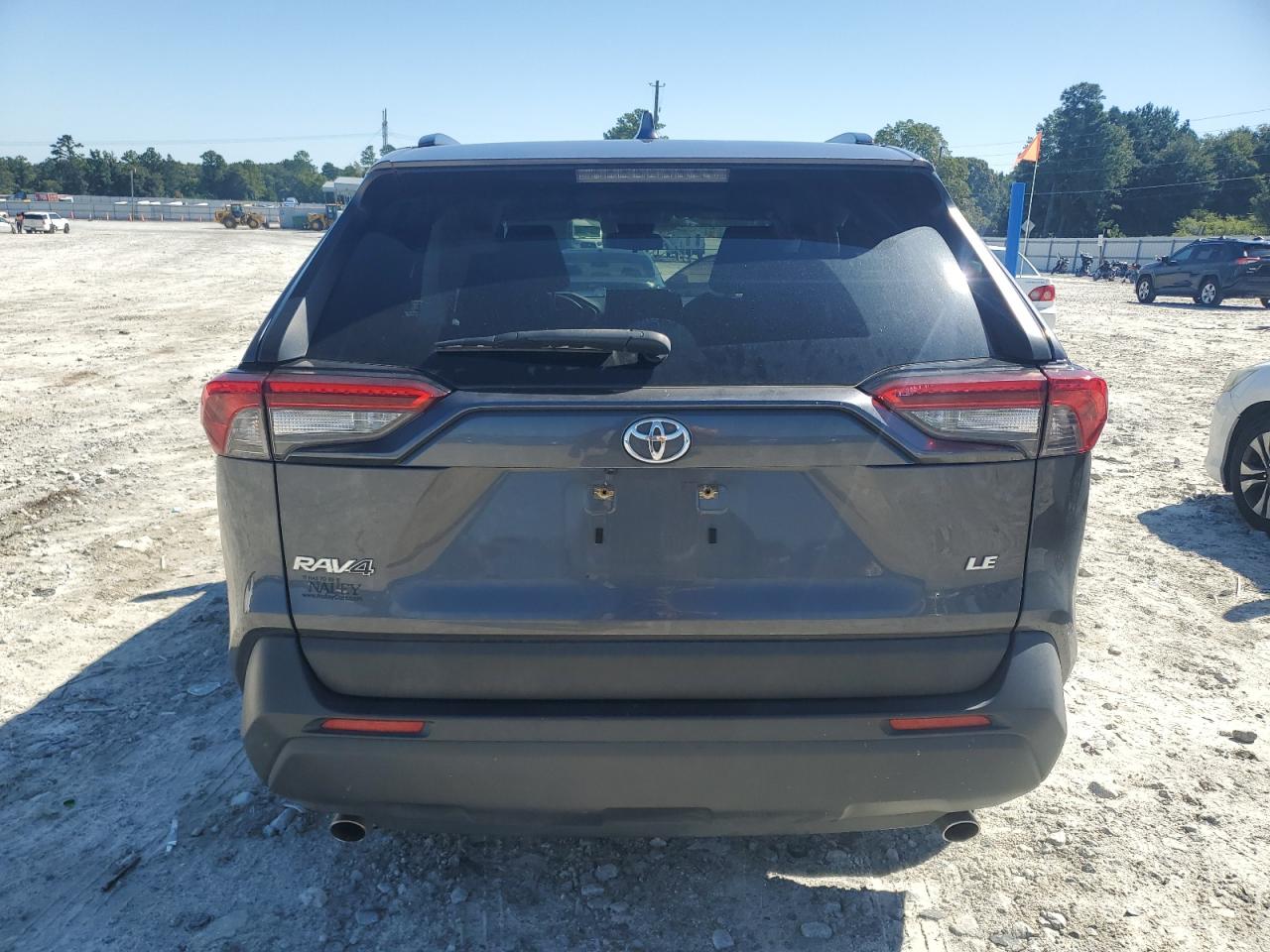 2021 Toyota Rav4 Le VIN: JTMK1RFV1MD065015 Lot: 70355705