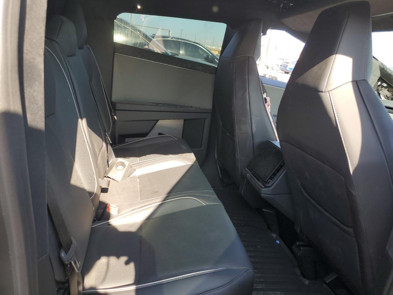 2025 Tesla Cybertruck VIN: 7G2CEHED2SA064256 Lot: 69404865