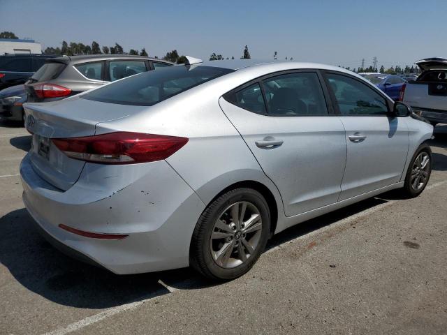  HYUNDAI ELANTRA 2018 Srebrny