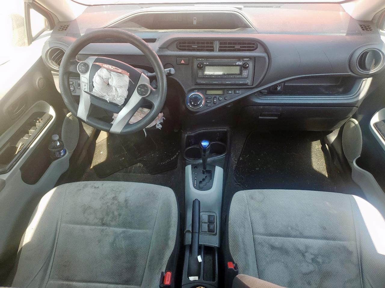 2012 Toyota Prius C VIN: JTDKDTB33C1019310 Lot: 69616275