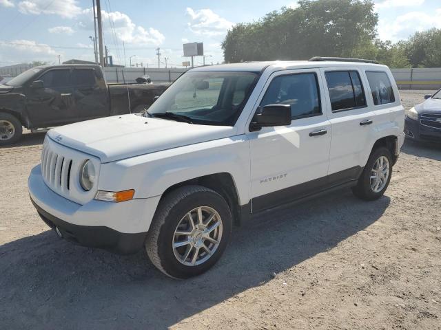  JEEP PATRIOT 2016 Белы