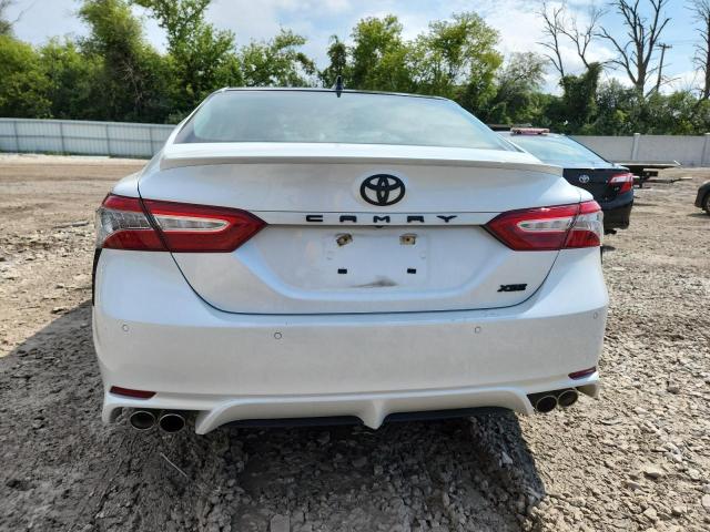  TOYOTA CAMRY 2019 Белы