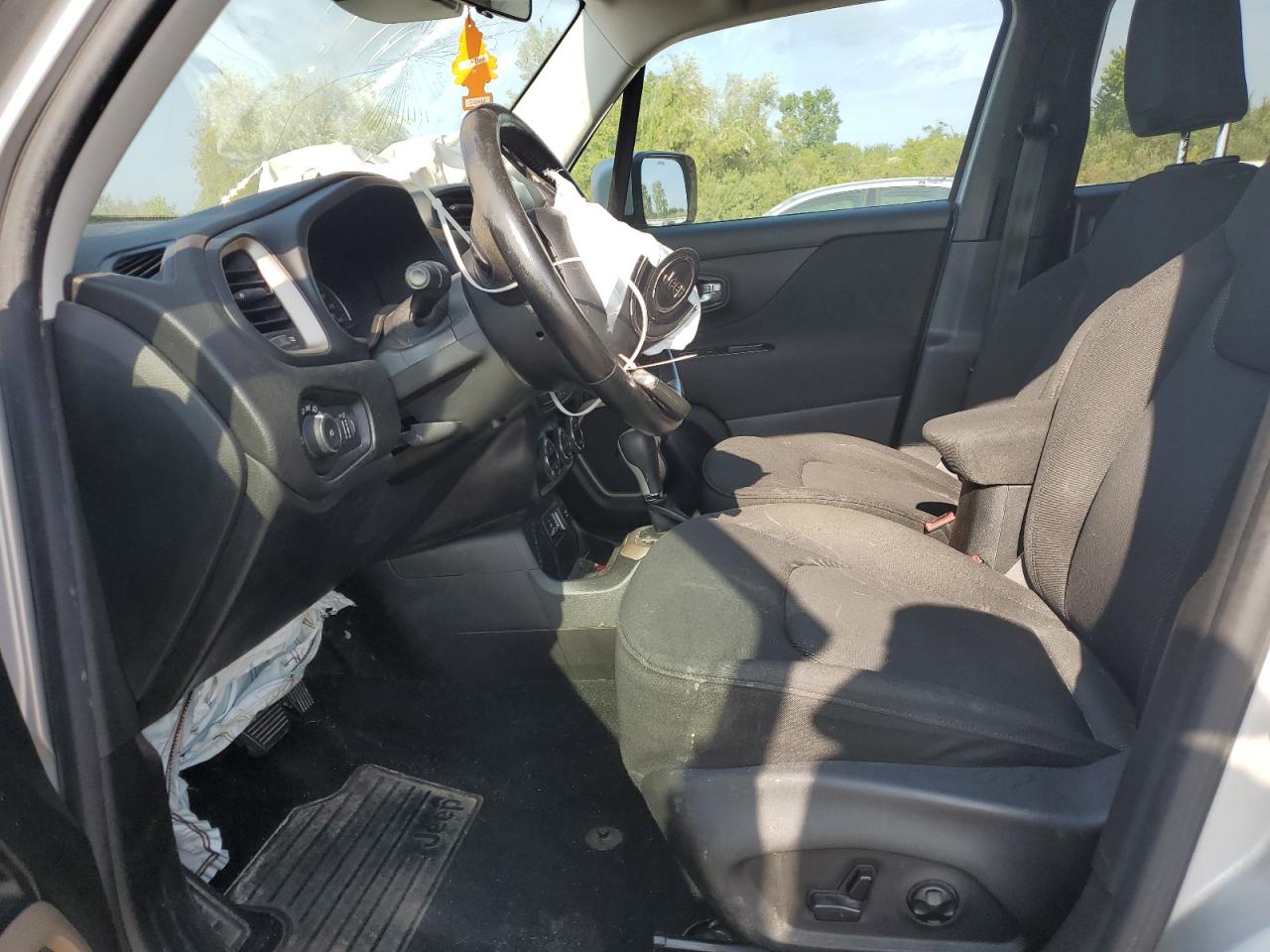 2015 Jeep Renegade Latitude VIN: ZACCJABT3FPC18783 Lot: 67982565