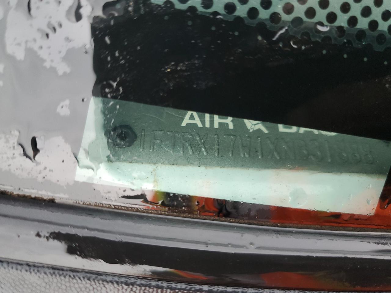 1999 Ford F150 VIN: 1FTRX17W1XNB31888 Lot: 70850325