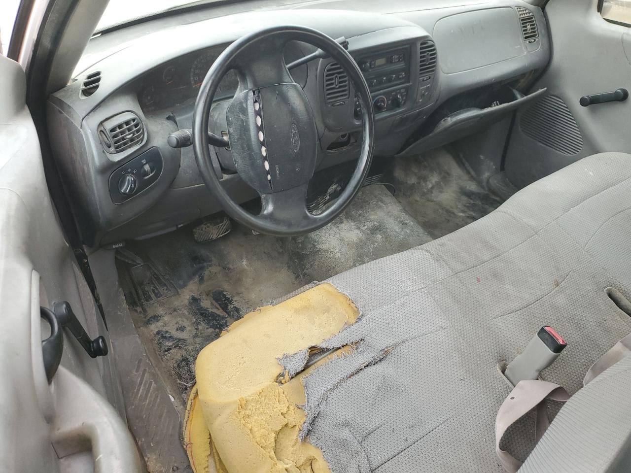 1FTRF17W1XKA13215 1999 Ford F150