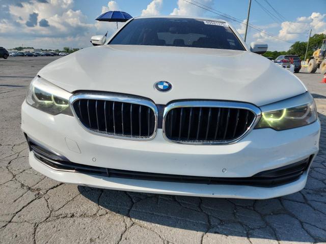  BMW 5 SERIES 2019 Белы