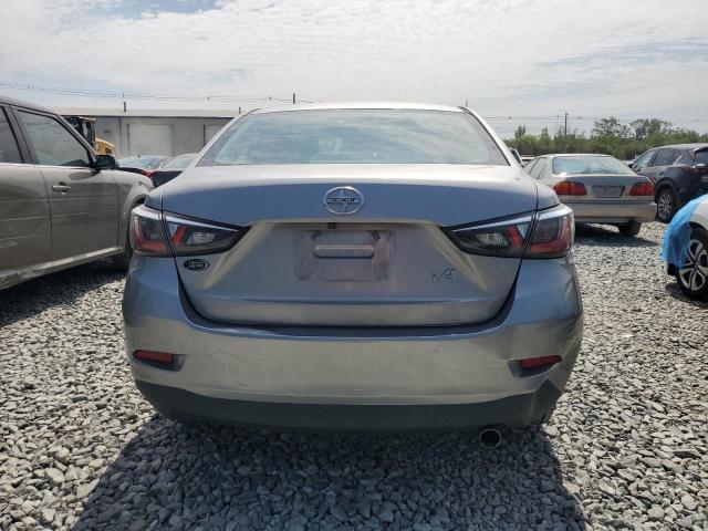 Sedans TOYOTA SCION 2016 Silver
