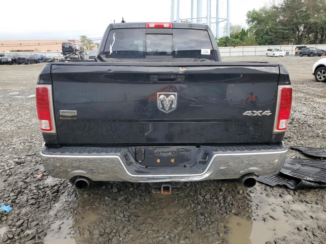 2018 Ram 1500 Laramie VIN: 1C6RR7NM2JS237054 Lot: 67121165