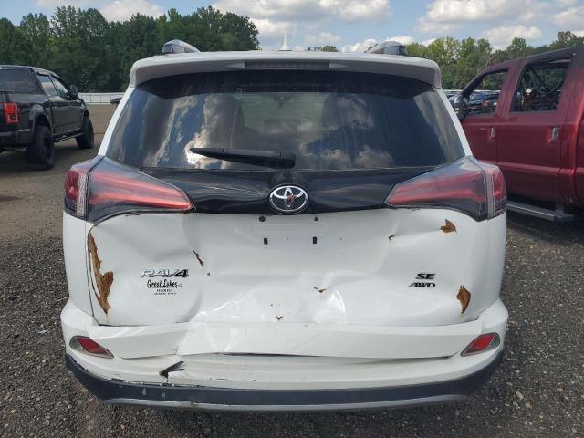 Parquets TOYOTA RAV4 2017 White