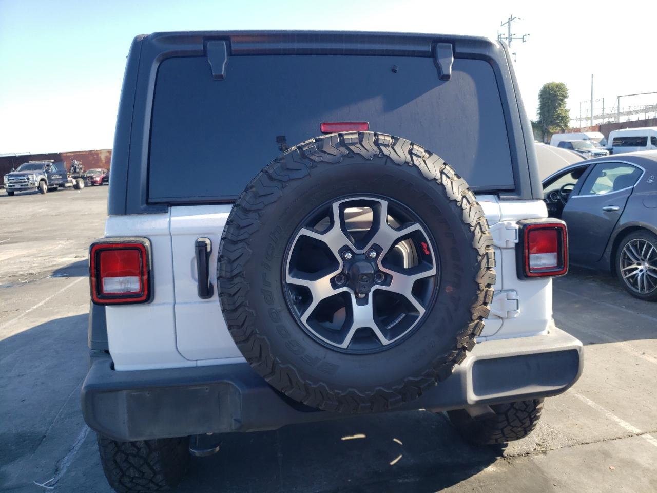 2021 Jeep Wrangler Unlimited Sport VIN: 1C4HJXDG5MW737438 Lot: 69209575