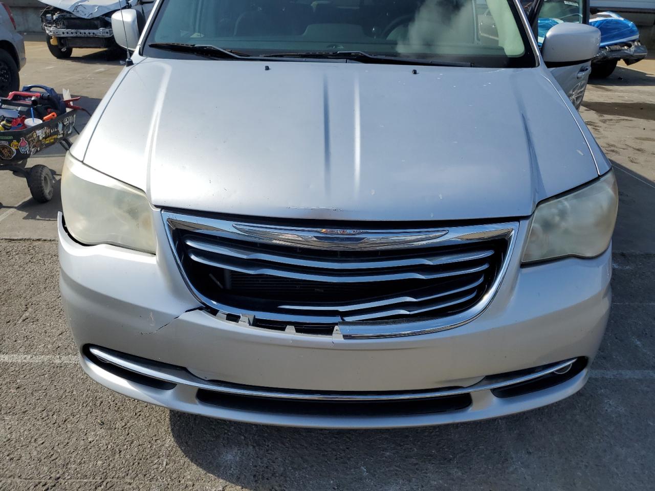 2011 Chrysler Town & Country Touring L VIN: 2A4RR8DG7BR702175 Lot: 70846645