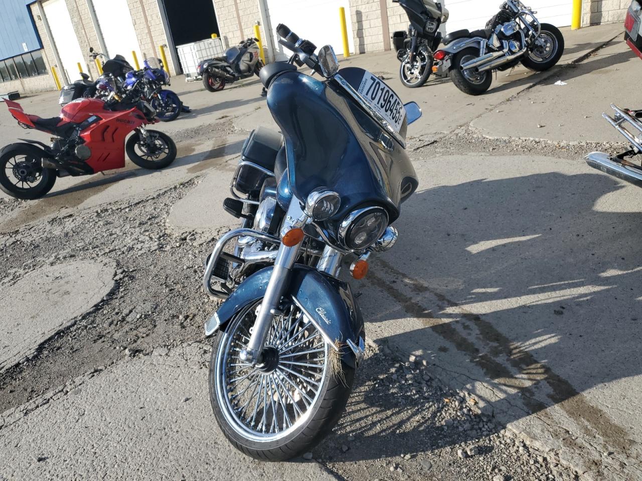 2004 Harley-Davidson Flht Classic blue null gas 1HD1DJV1X4Y605746 photo #3