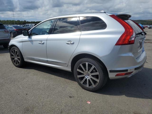  VOLVO XC60 2017 Srebrny