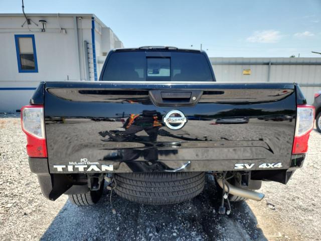  NISSAN TITAN 2018 Черный