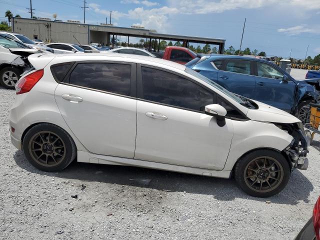  FORD FIESTA 2018 Белы