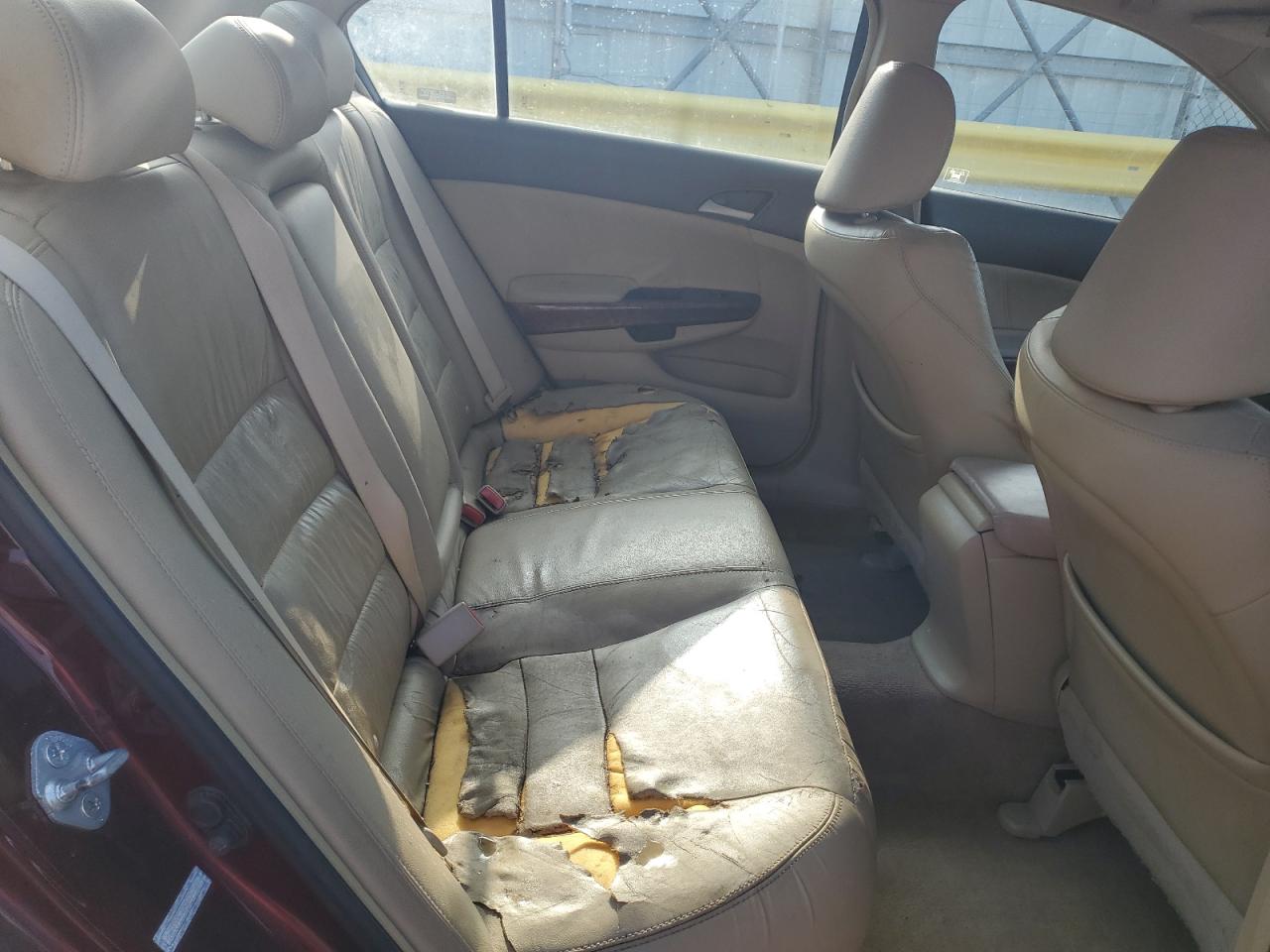 2008 Honda Accord Exl VIN: 1HGCP26878A121083 Lot: 68138555