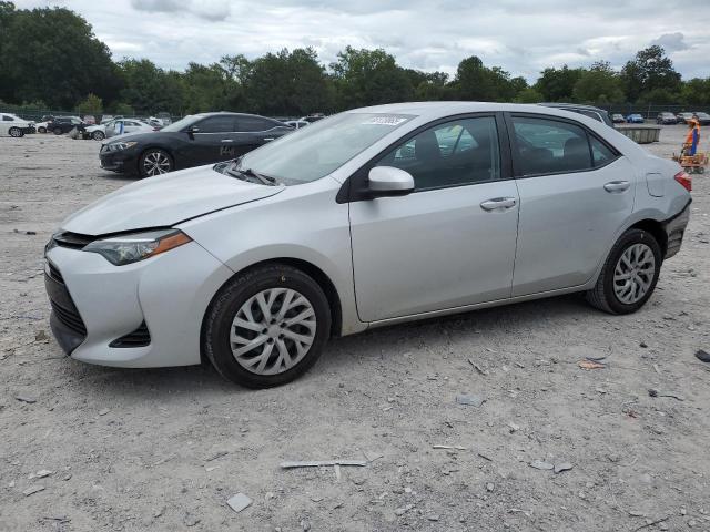 Sedans TOYOTA COROLLA 2017 Srebrny