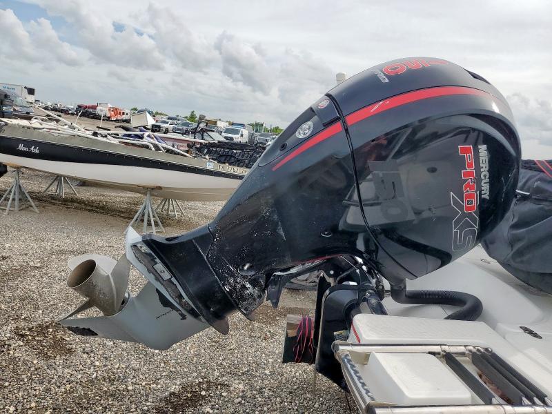 2019 TAHOE BOAT  