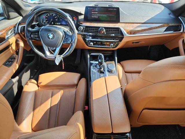  BMW 5 SERIES 2019 Белы