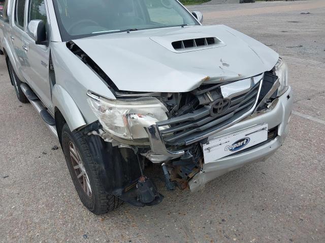2011 TOYOTA HILUX INVINCIBLE D/CAB PICK UP 3.0 D-4D 4WD 171 AUTO