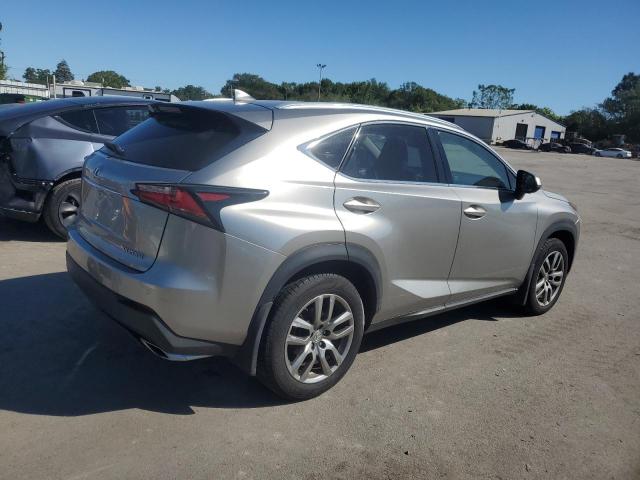  LEXUS NX 2015 Srebrny
