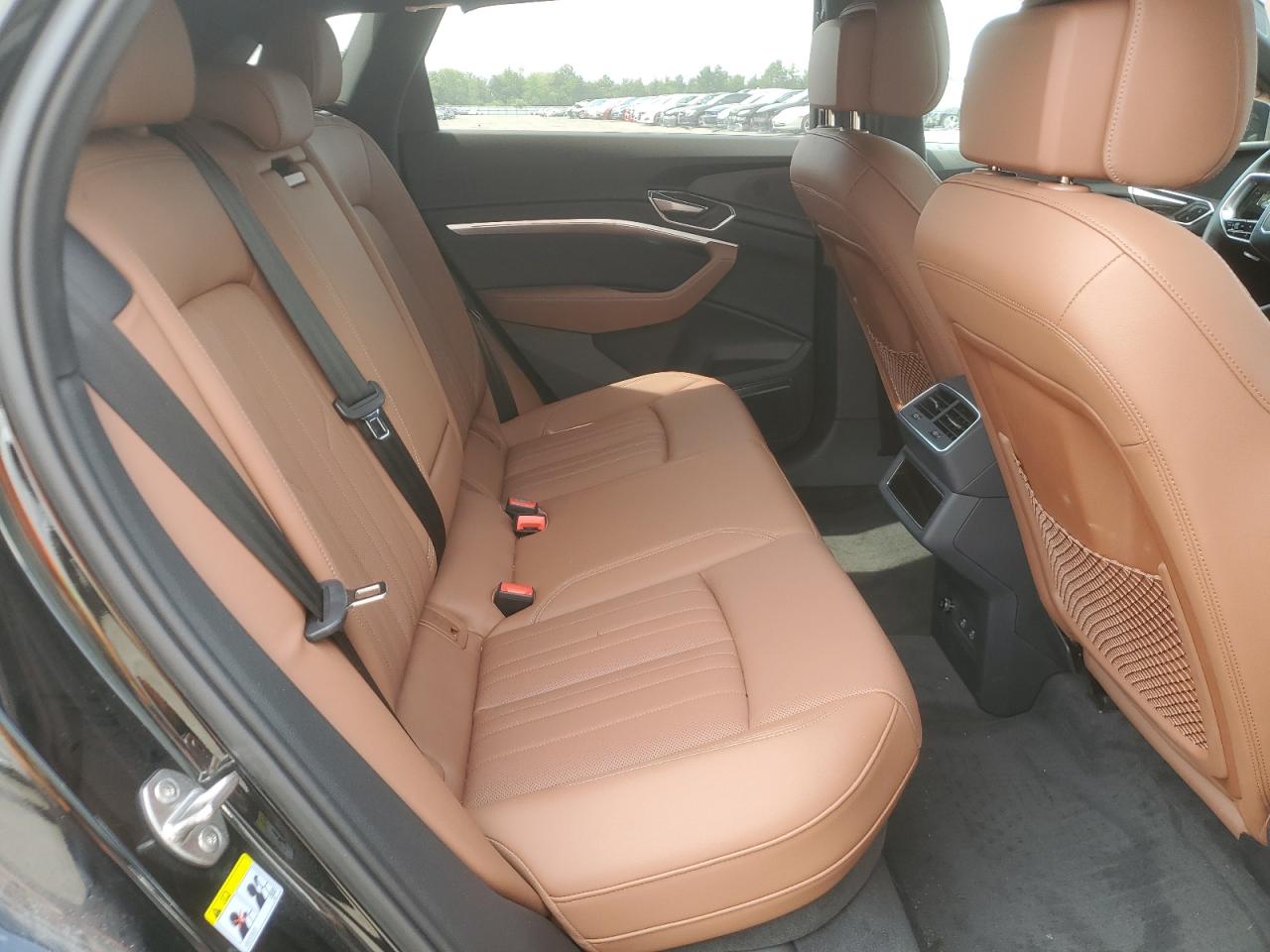 2024 Audi Q8 E-Tron Premium Plus VIN: WA15AAGE3RB051322 Lot: 68770135