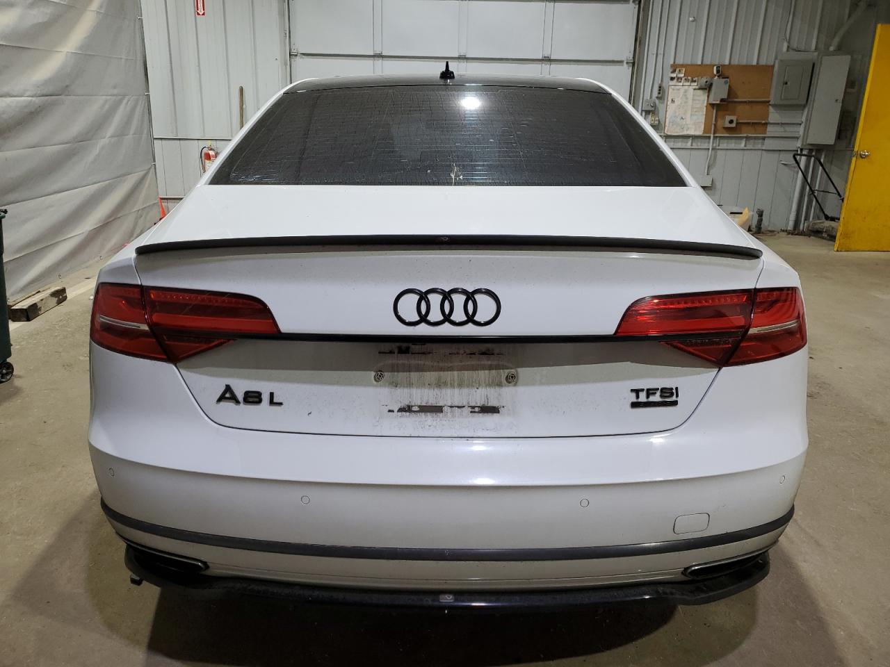 2015 Audi A8 L Quattro VIN: WAU3GAFDXFN018250 Lot: 69765065