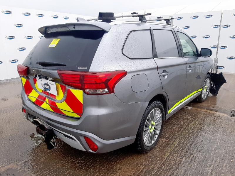 2021 MITSUBISHI OUTLANDER REFLEX COM+ PHE 