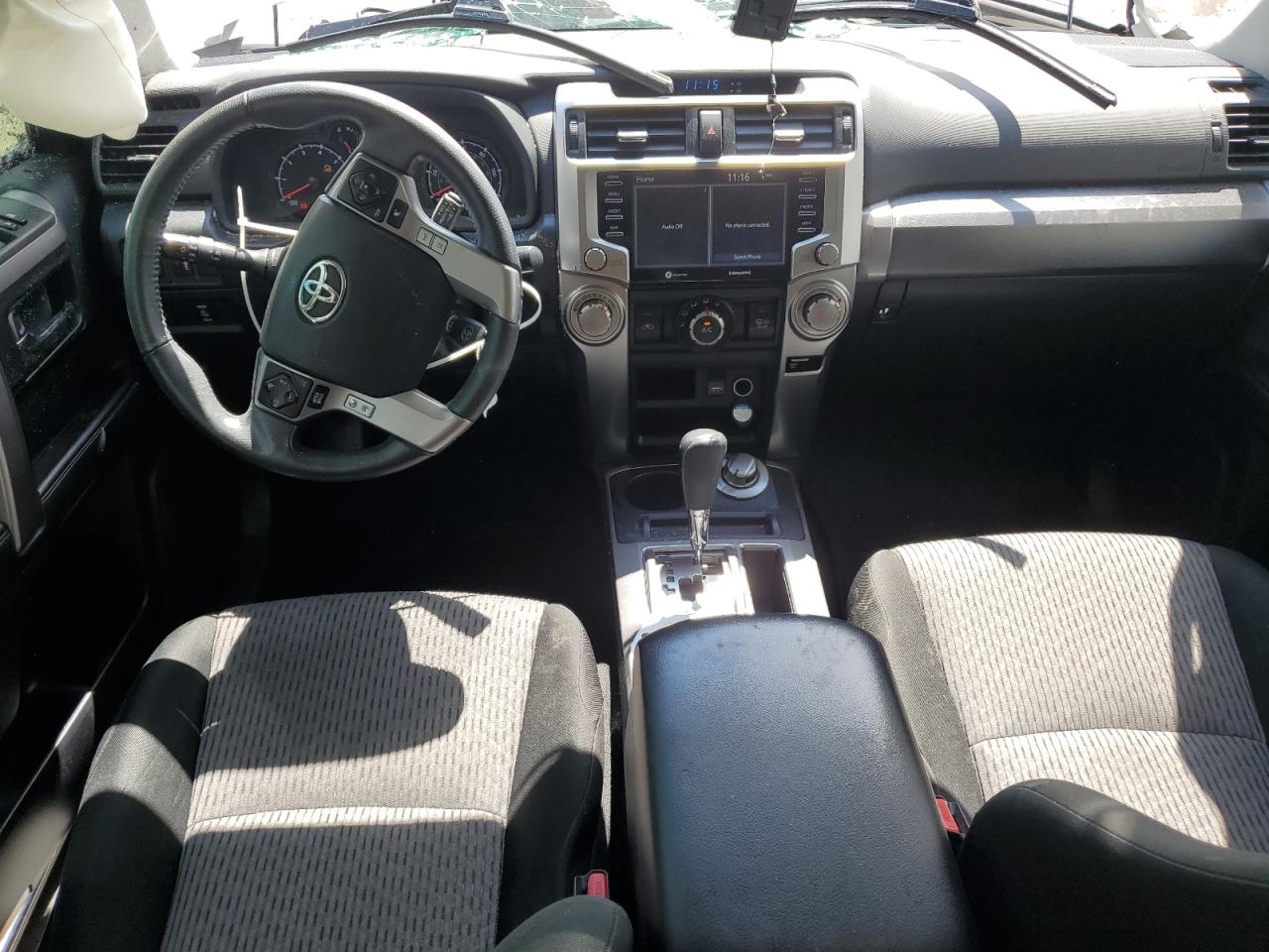2020 Toyota 4Runner Sr5/Sr5 Premium VIN: JTEBU5JR0L5815812 Lot: 68612855
