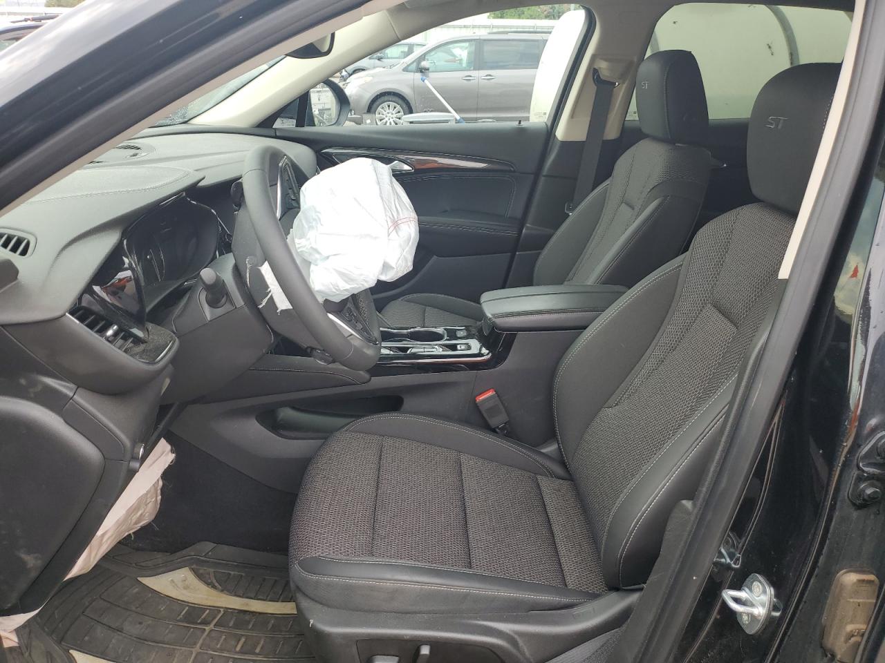 2023 Buick Envision Preferred VIN: LRBFZMR49PD061863 Lot: 68044115