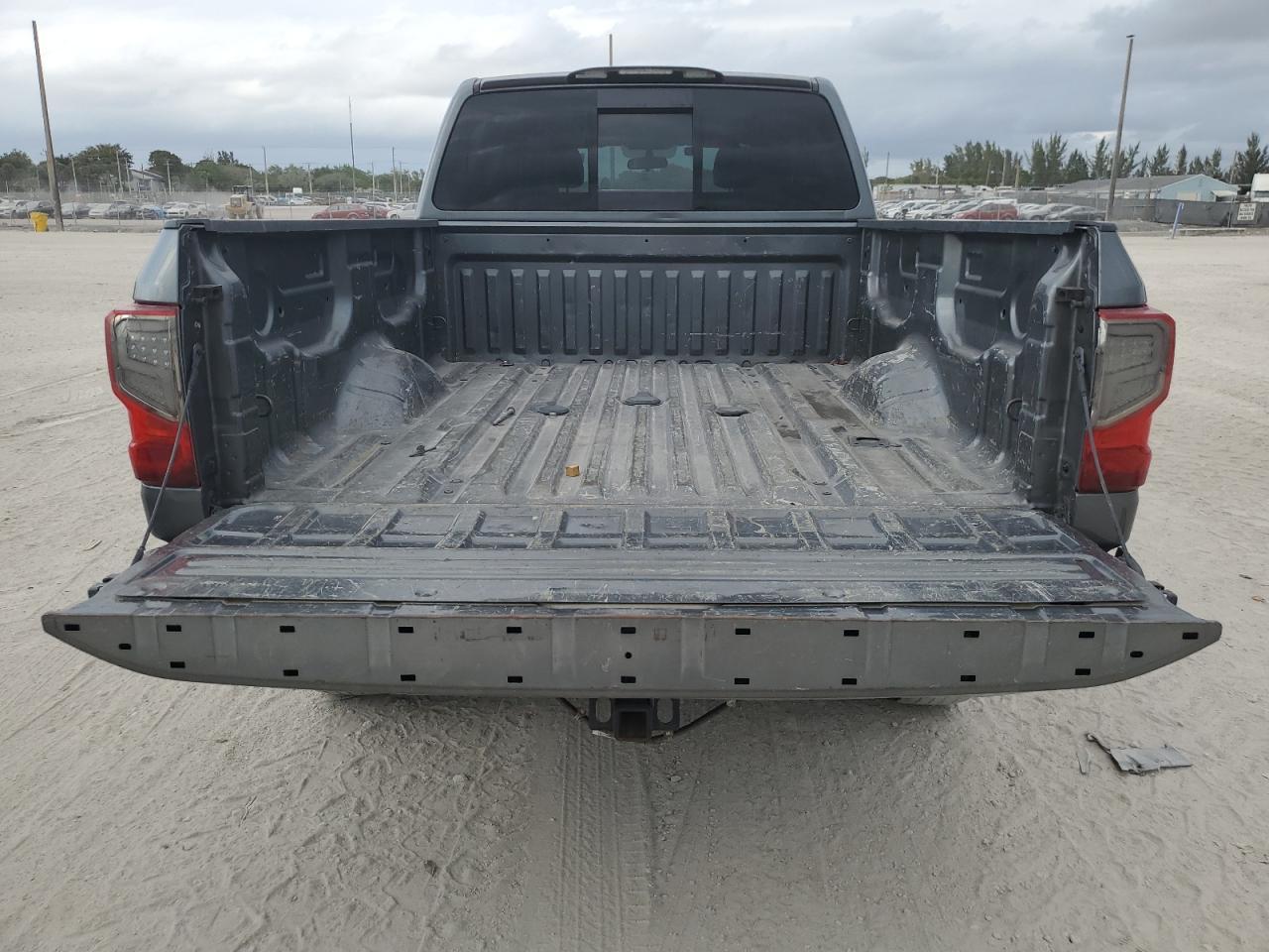 2016 Nissan Titan Xd S VIN: 1N6BA1F14GN517646 Lot: 68218915