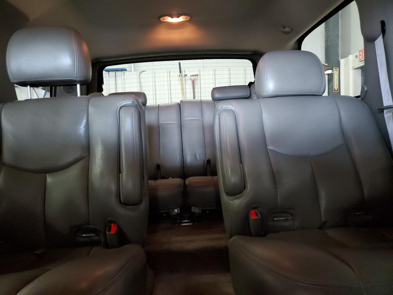 2005 Chevrolet Tahoe K1500 VIN: 1GNEK13T75J181599 Lot: 69198965