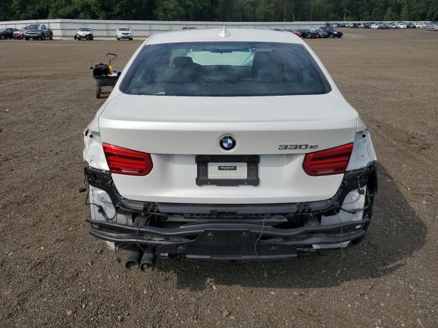  BMW 3 SERIES 2018 Белы