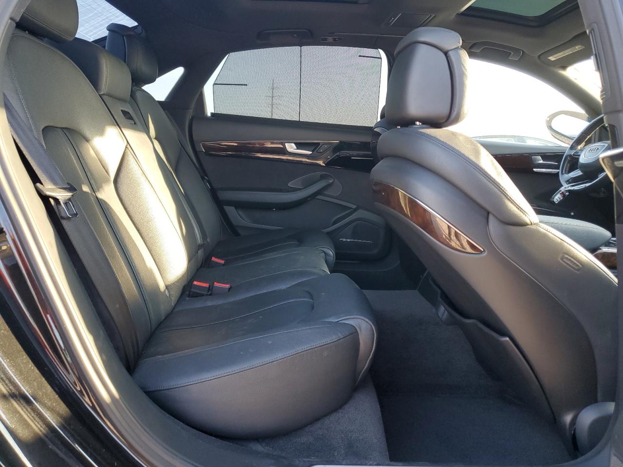 2015 Audi A8 L Quattro VIN: WAU3GAFD6FN040536 Lot: 67327465