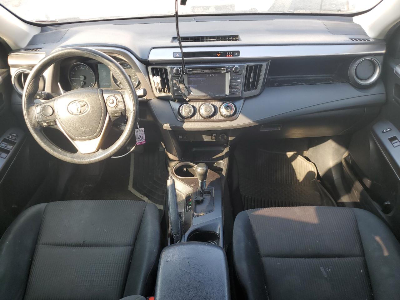 2017 Toyota Rav4 Le VIN: JTMBFREV4HJ148772 Lot: 63043415