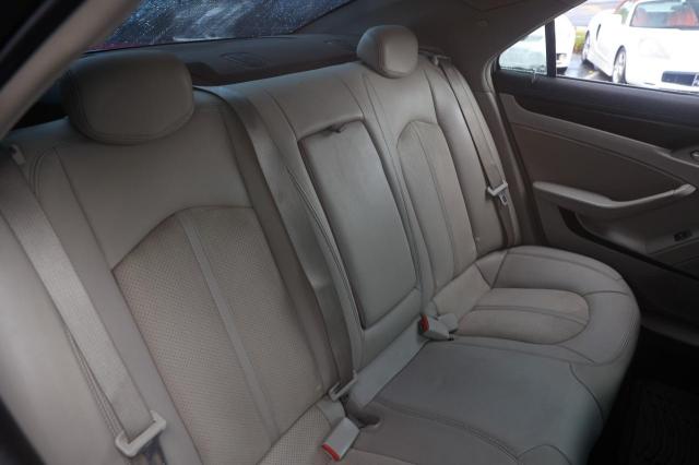 Sedans CADILLAC CTS 2013 Srebrny