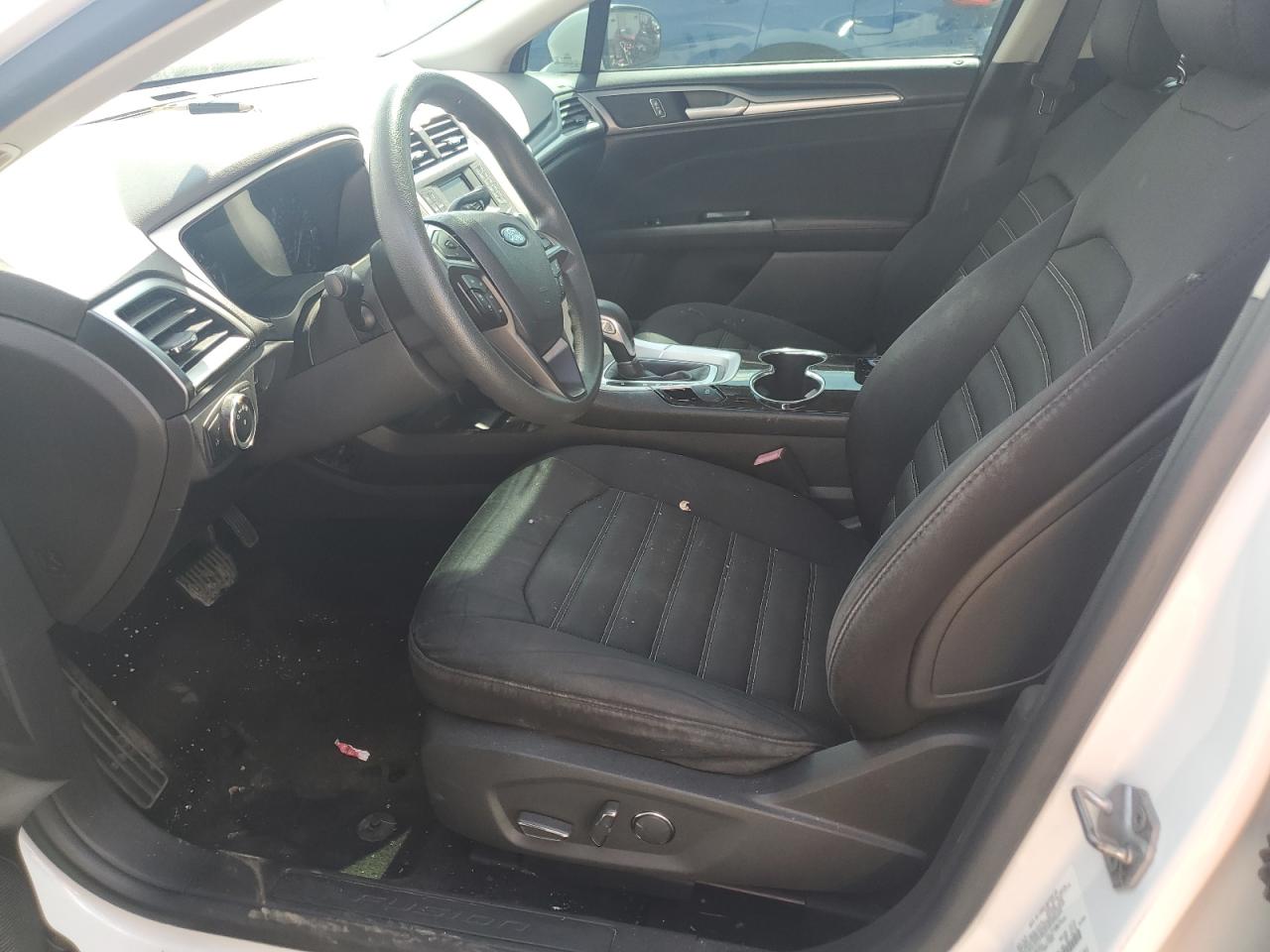 2014 Ford Fusion Se VIN: 3FA6P0H74ER261815 Lot: 70883635