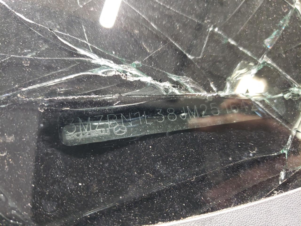 2018 Mazda 3 Touring VIN: 3MZBN1L38JM251642 Lot: 70934695
