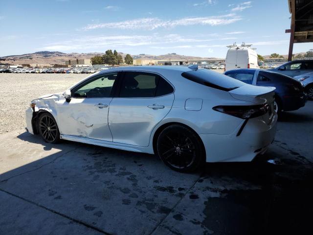  TOYOTA CAMRY 2024 Белы