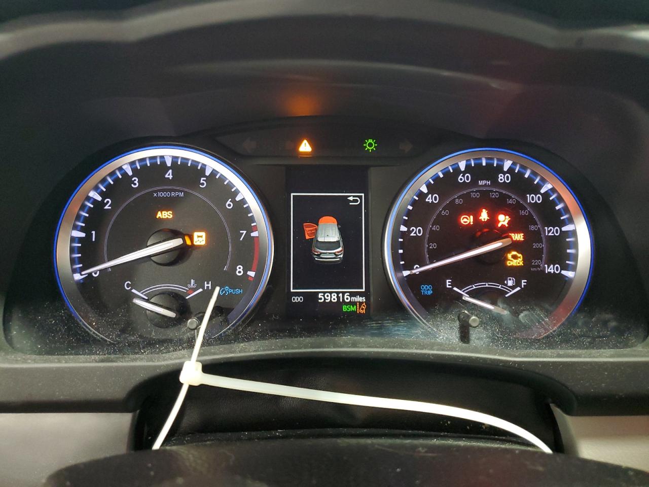 2019 Toyota Highlander Se VIN: 5TDJZRFHXKS605509 Lot: 70832025