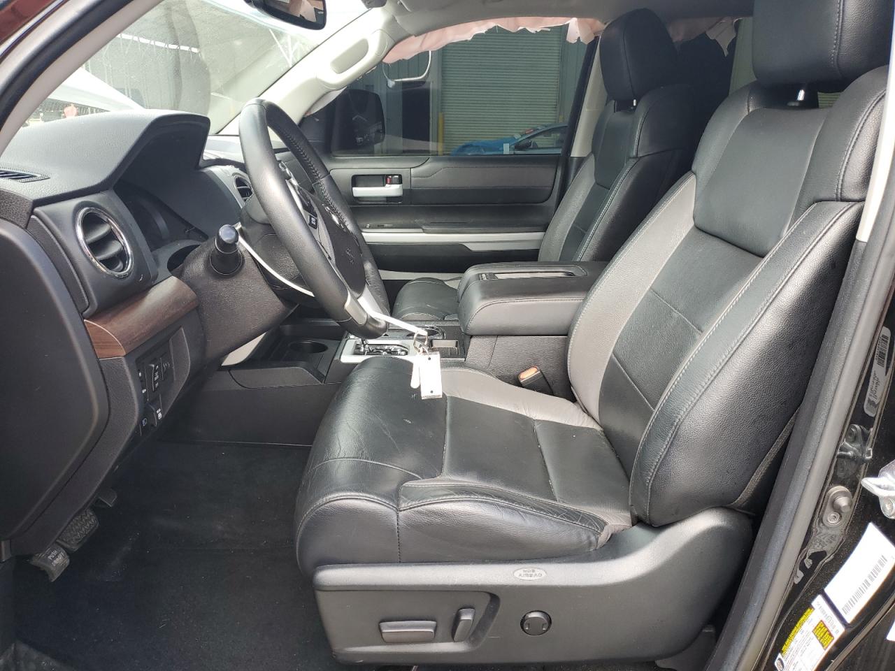 2021 Toyota Tundra Crewmax Limited VIN: 5TFFY5F18MX288542 Lot: 69743805