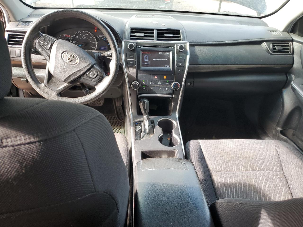 2015 Toyota Camry Le VIN: 4T1BF1FK5FU921617 Lot: 70867995