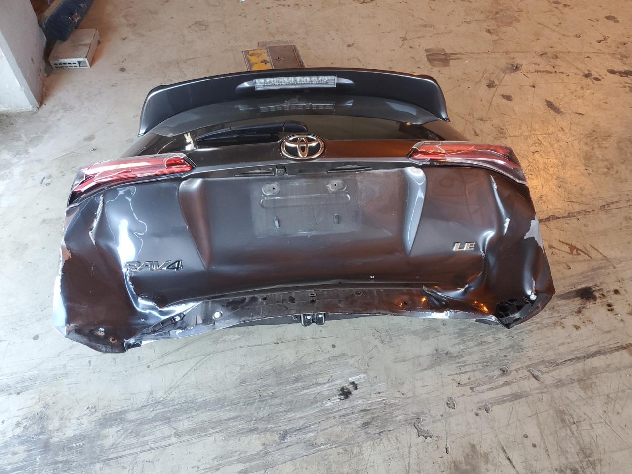 2017 Toyota Rav4 Le VIN: JTMZFREV0HJ709547 Lot: 70043245